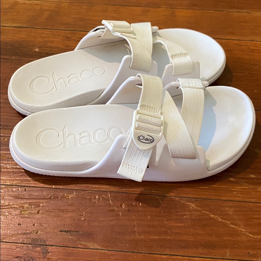 Chaco Women’s White Slide Sandals Size 9 - Picture 2 of 6